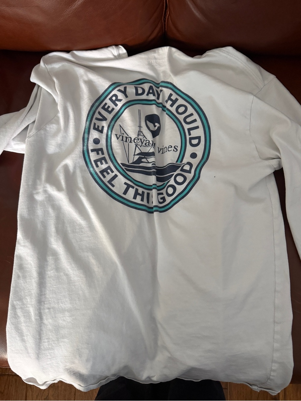 Vineyard Vines White Long-Sleeve Tee with Teal and Navy Graphic